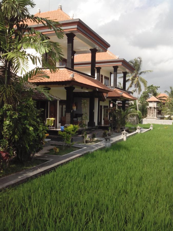 Puji Hostel And Bungalow Ubud Екстер'єр фото