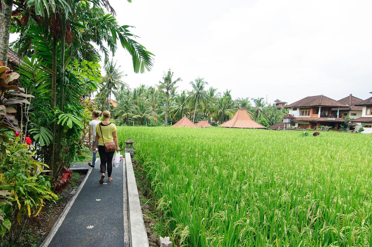 Puji Hostel And Bungalow Ubud Екстер'єр фото